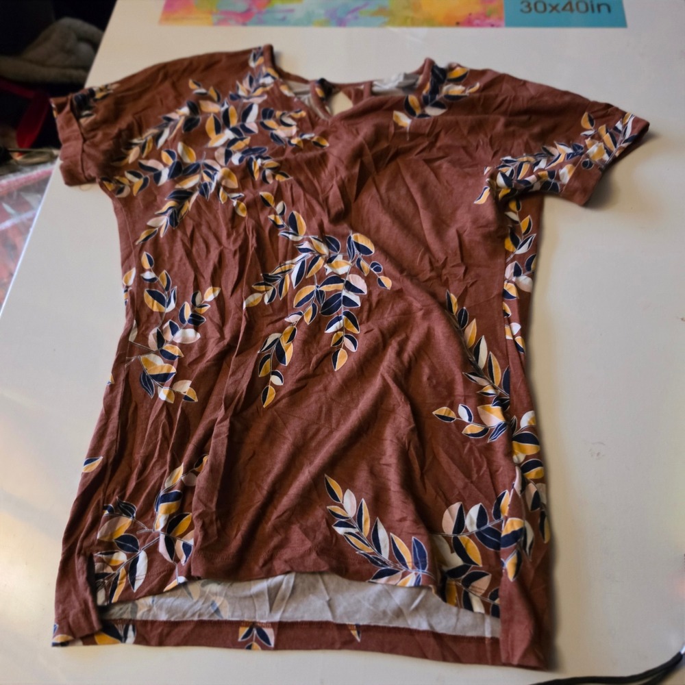 Christopher & Banks Womens Small Rust Brown Floral Leaf Print Keyhole Back Top